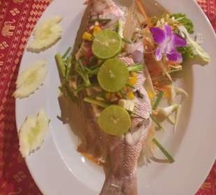 Steamed Fish with Garlic and lemon sauces 