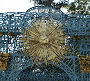 Pavillon neben dem Schloss