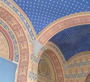 In der Eingangshalle der Alten Synagoge