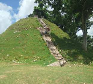 In der Mayastätte Altun Ha