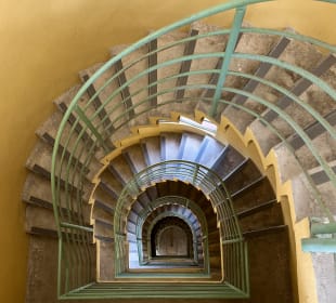 Treppenabgang Pisa Mauer