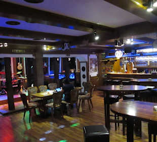 Pub Restaurant Piano