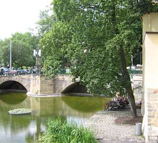 Blick auf die Brücke