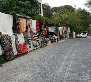 Markstand an der Strasse nach unten