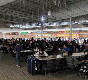 Jersey Gardens (Mall).