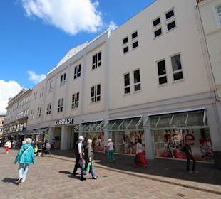 Geschäftsstraße Holm