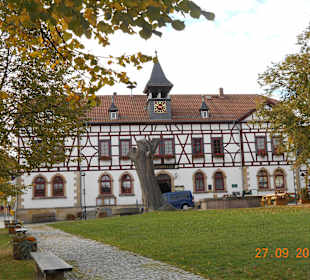 Das Rathaus in Drei Gleichen