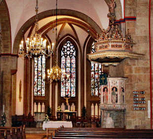 Blick in das Kirchenschiff St. Marien