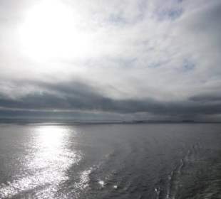 Die Sonne steigt auf auf der Inside Passage