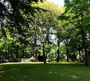 Spaziergang durch die Graftanlagen