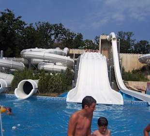 Rutschen im Aquapolis