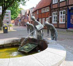 Eindrücke vom Spargelbrunnen in Nienburg