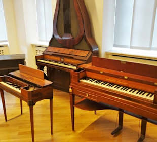 Musikinstrumente bürgerlicher Haushalte