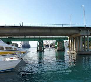 Im Hafen von La Romana