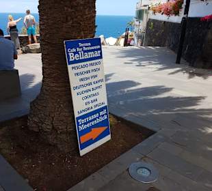 Rechts  2 schöne Lokale