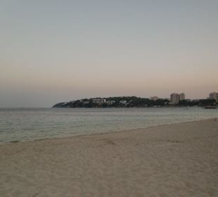 Strand von Magaluf am Abend