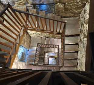 Im Treppenhaus des Torre Apponale