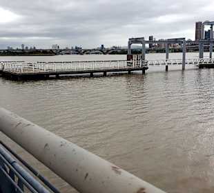 Yanping Riverside Park - Dadaocheng Dock