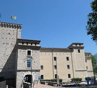 Blick zur Rocca di Riva in Riva del Garda