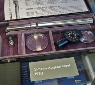 Augenspiegel im Medizinhistorischen Museum