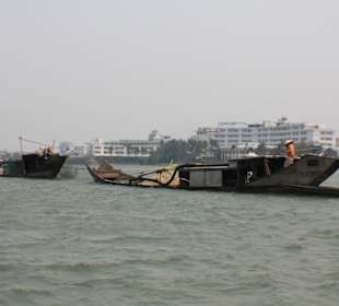 Drachenboot Fahrt auf dem Parfümfluss!