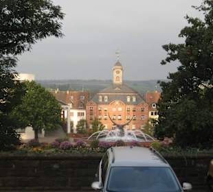 Das "Alte Rathaus" - von Pirminiusk. aus gesehen