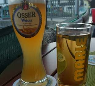 Gasthaus Arbersee: beim Abendessen im Biergarten