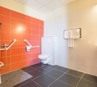 Salle de Bain Adaptée PMR Hotel Akena City Agen Castelculier