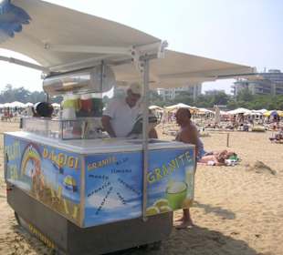 Eisverkäufer am Strand