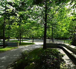 Sitzgelegenheiten im Parque da Cicade