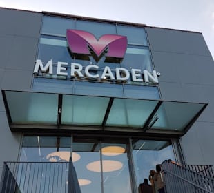 Haupteingang Kanalseite