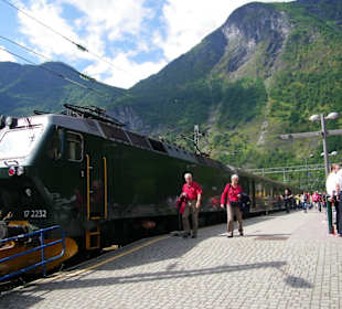 Im Bahnhof von Flam