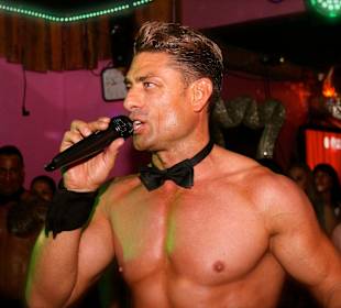 Olivias Wilde Jungs Host Sascha Mühle