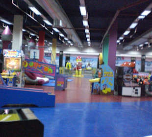 Vergnügungsareal Senzo Mall