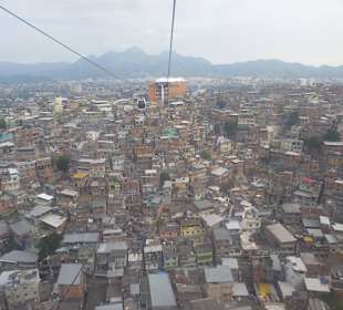 Über der Favela