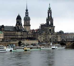 Blick über die Elbe auf Dresden