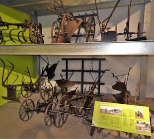 Historische Landbearbeitung im Freilichtmuseum