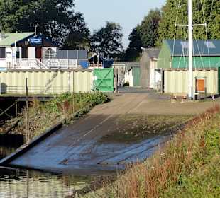 Slipanlage im Yachthafen