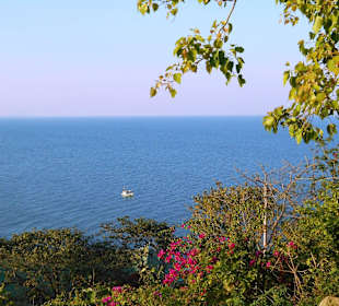 Wat Khao Takiab‎