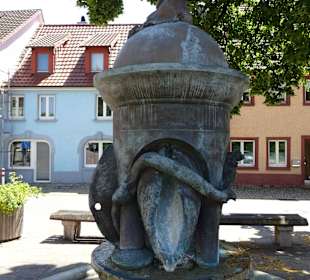 Sechs-Sinne-Brunnen