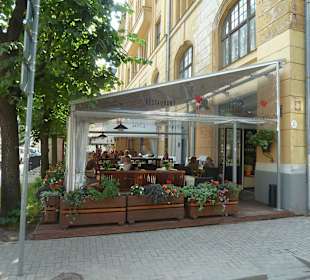 Großer Terrassenbereich 