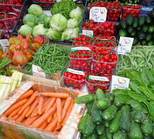 Rundgang über den Obstmarkt Bozen