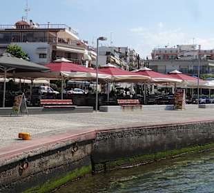 Restaurants und Cafes im nächsten Ort