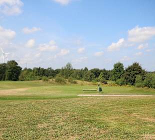 Waldumsäumte Fairways