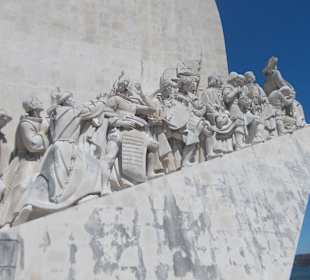 Монумент первооткрывателям