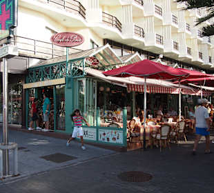 Cafe de Paris im Erdgeschoß des Hotels