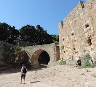 Rhodos - opevnění s příkopem