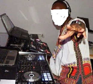 African Party mit DJ