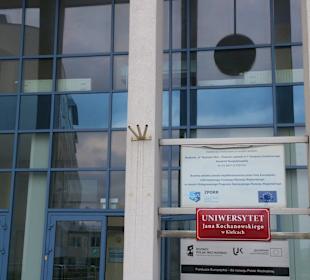 Wejście do uniwersytetu
