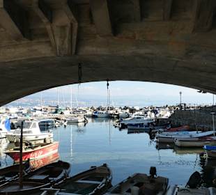 Wanderung entlang der Promenade bei Ičići